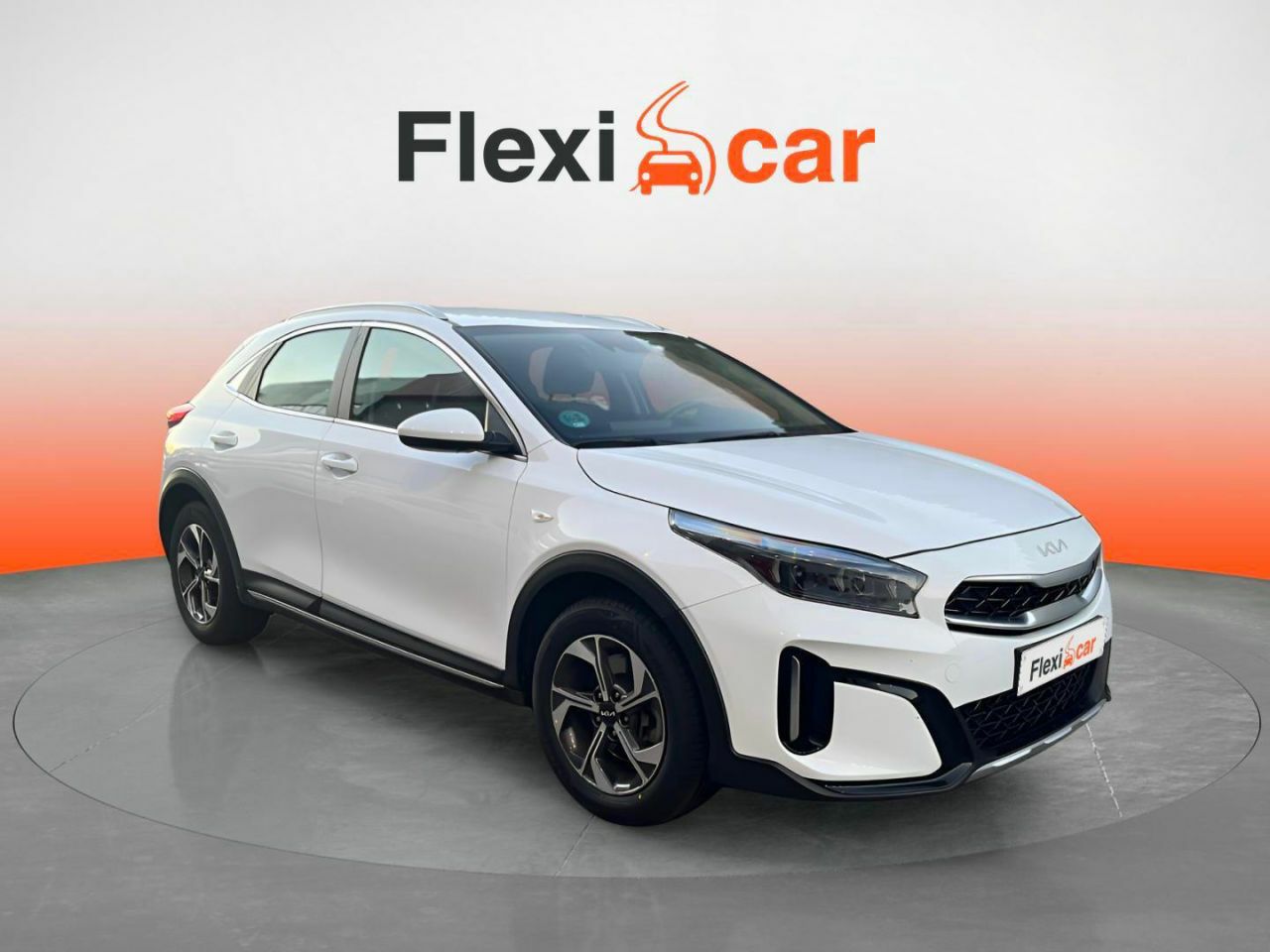 Kia xceed beige 5 plazas  de segunda mano - kia xceed 2023 /