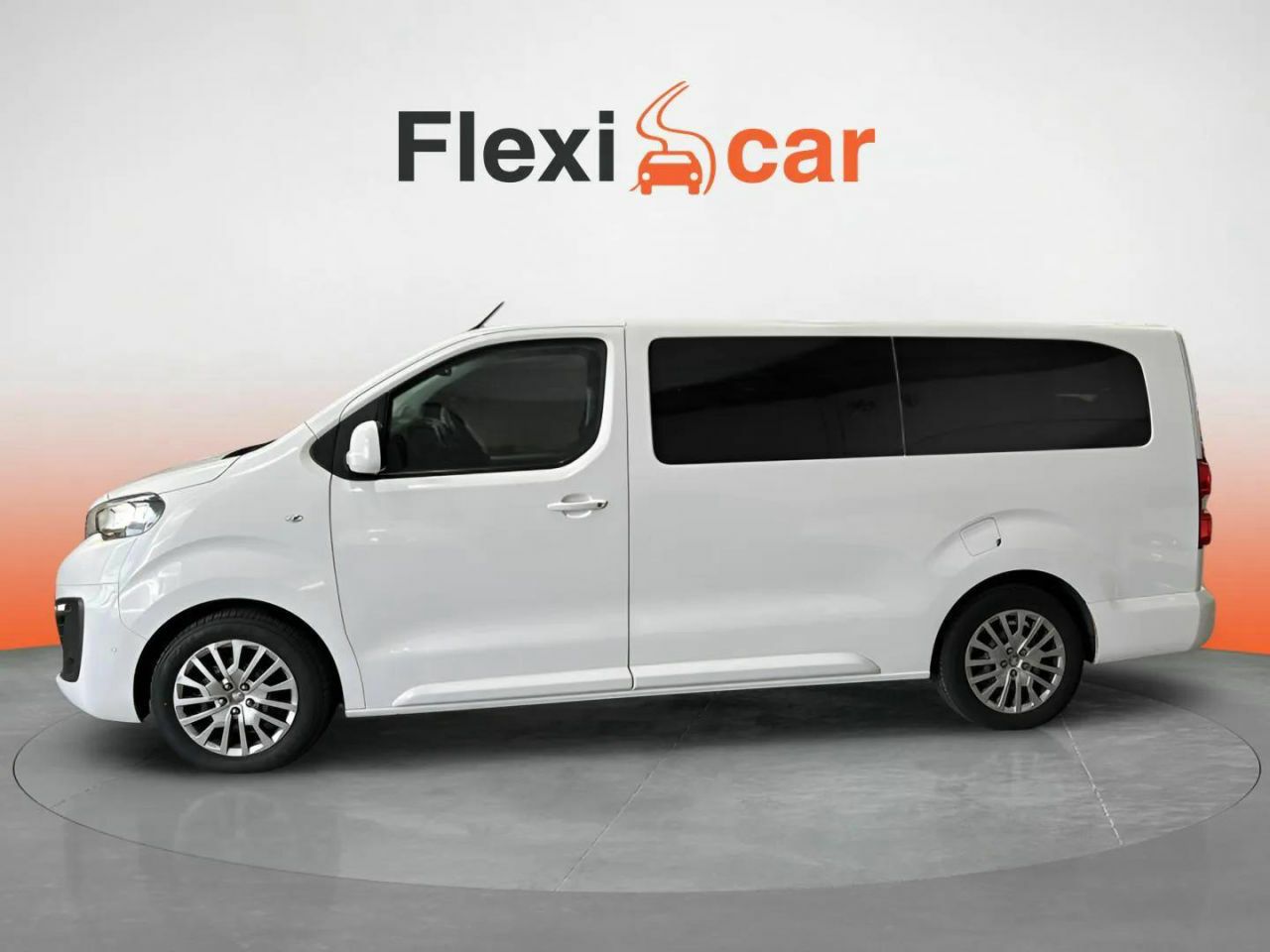 peugeot traveller 2021 / foto grande (3)