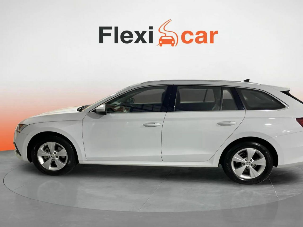 skoda octavia 2022 / foto grande (3)