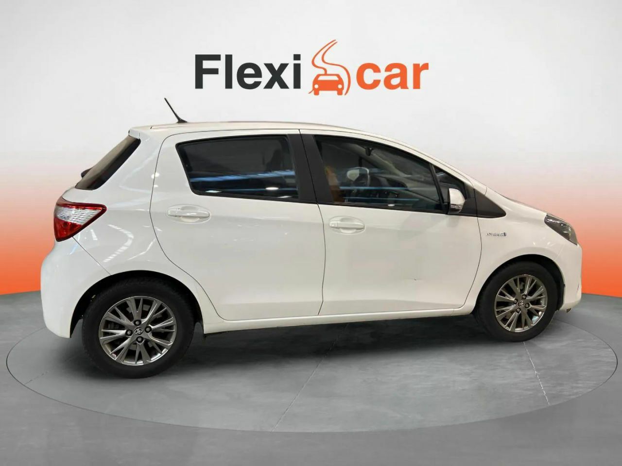toyota yaris 2019 / foto grande (2)