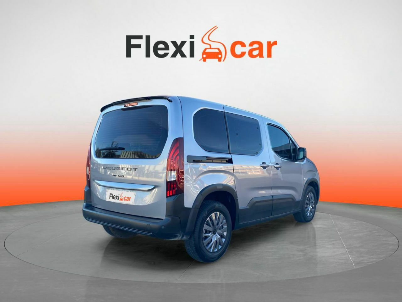 peugeot rifter 2024 / foto grande (3)