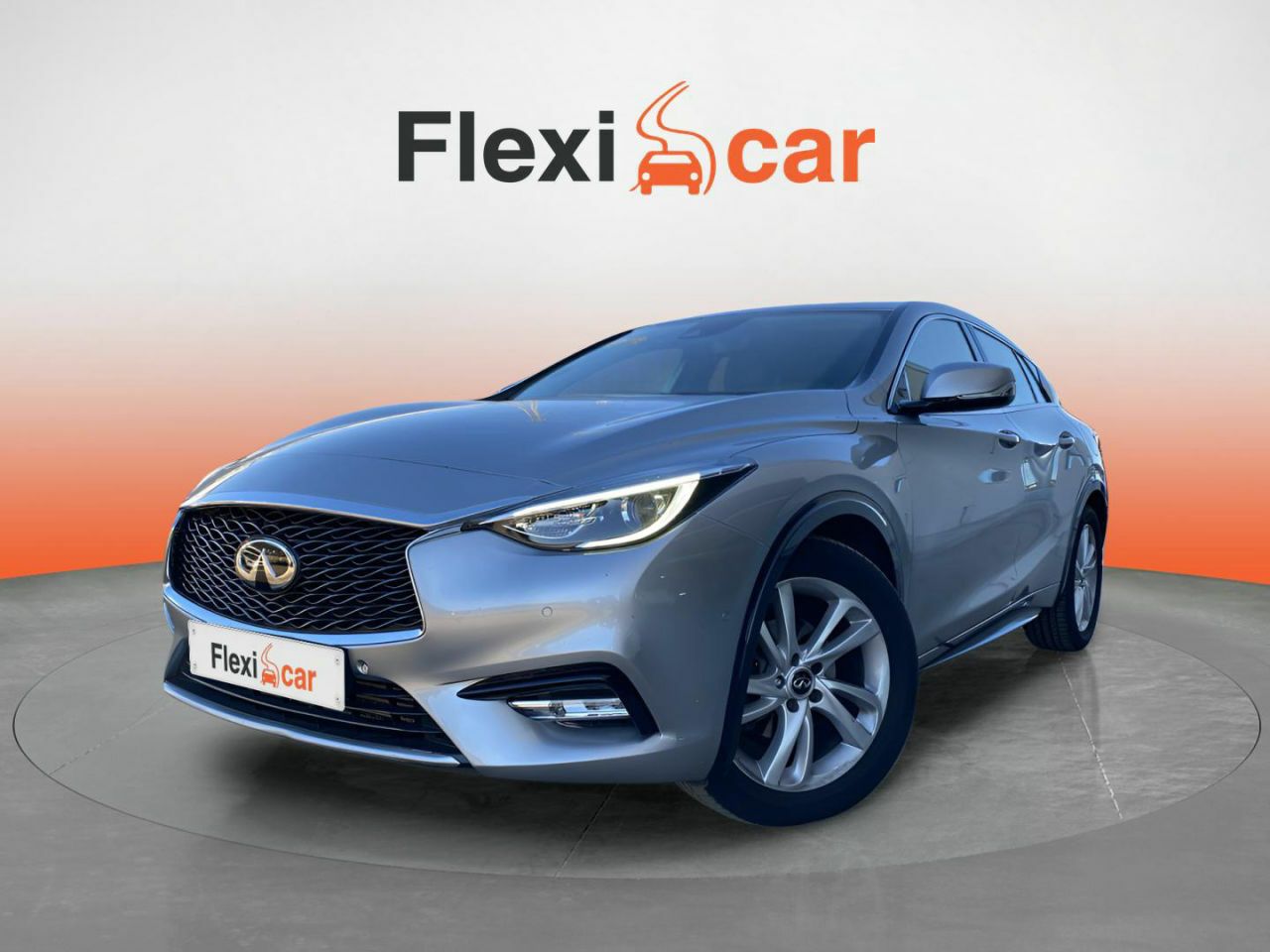 infiniti q30 2019 / foto grande (3)