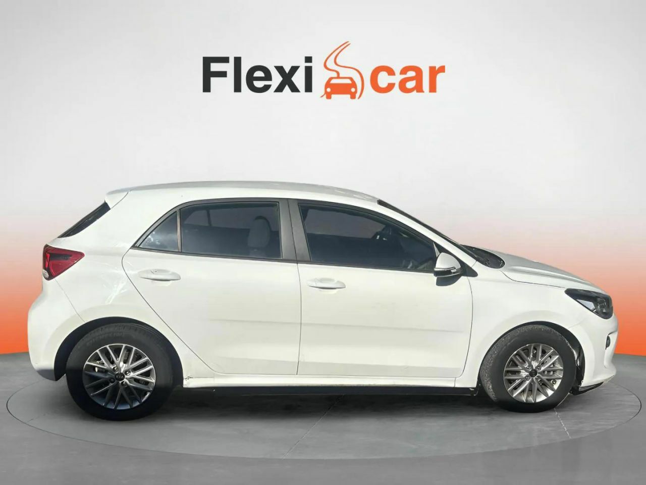 kia rio 2020 / foto grande (2)