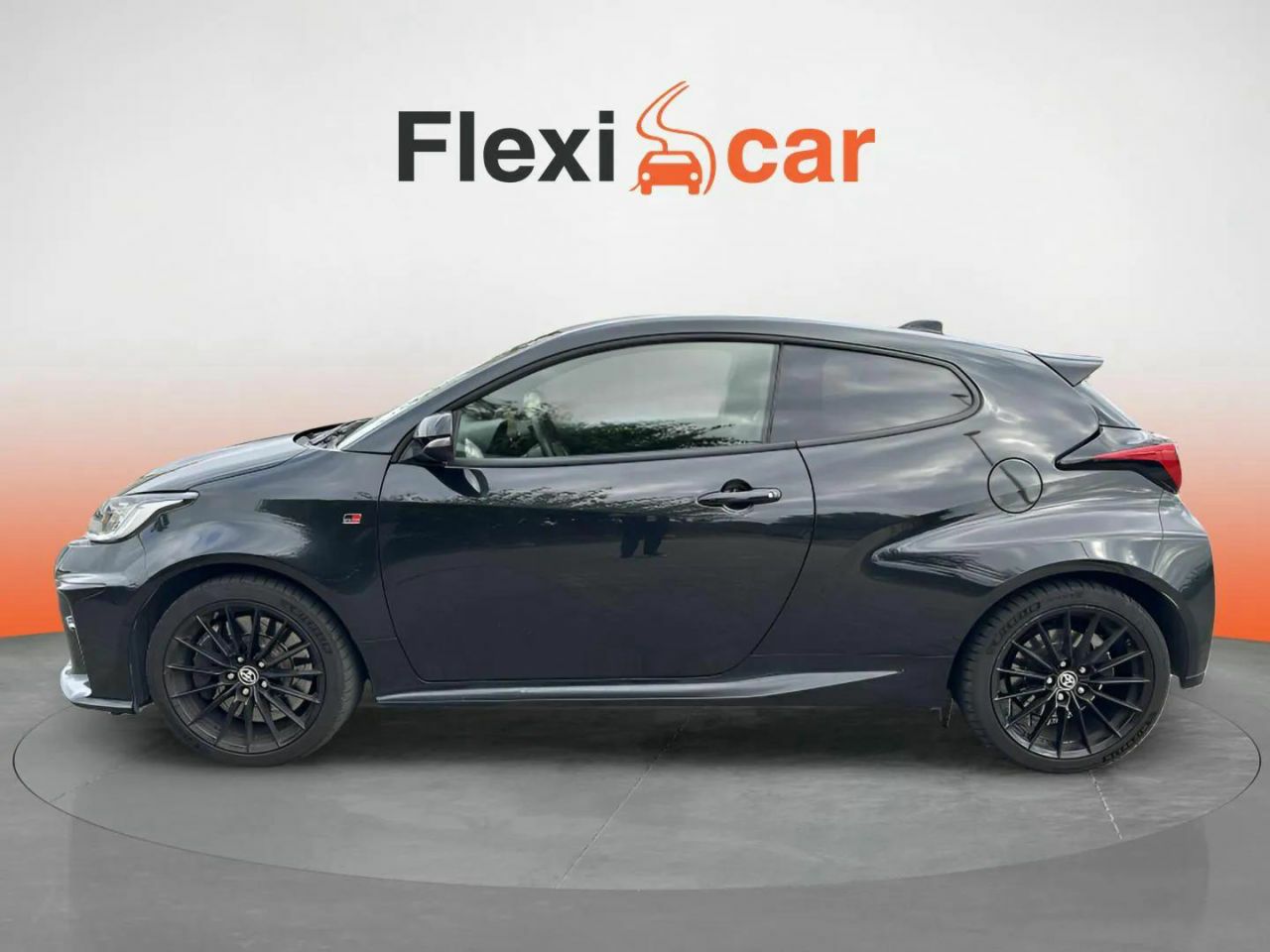 toyota yaris 2021 / foto grande (3)