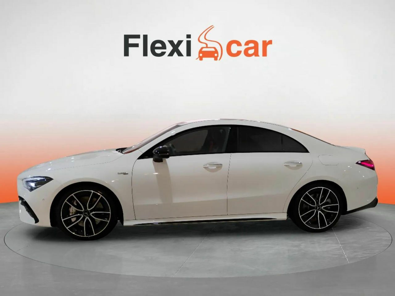 mercedes cla 2024 / foto grande (3)