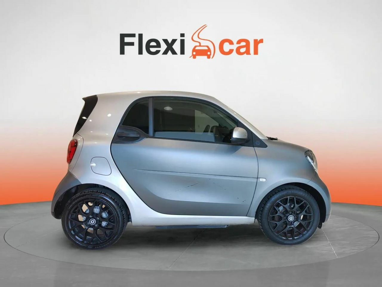 smart fortwo 2019 / foto grande (2)