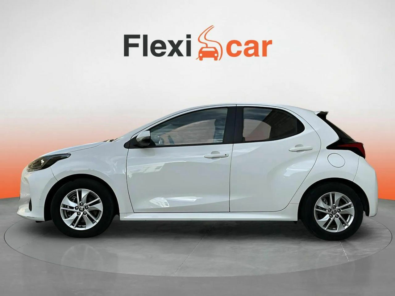 toyota yaris 2022 / foto grande (3)