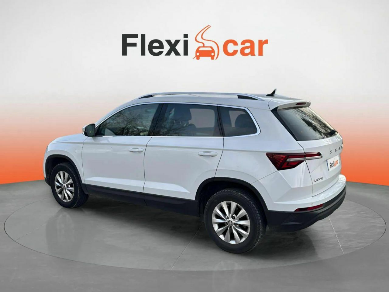 skoda karoq 2023 / foto grande (3)