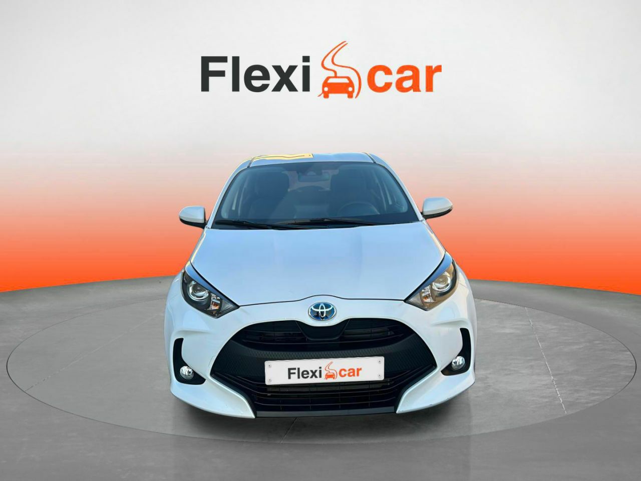 toyota yaris 2023 / foto grande (2)