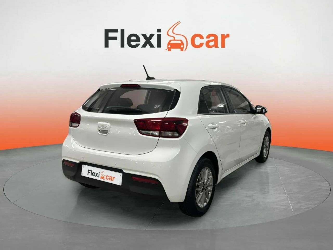 kia rio 2022 / foto grande (3)