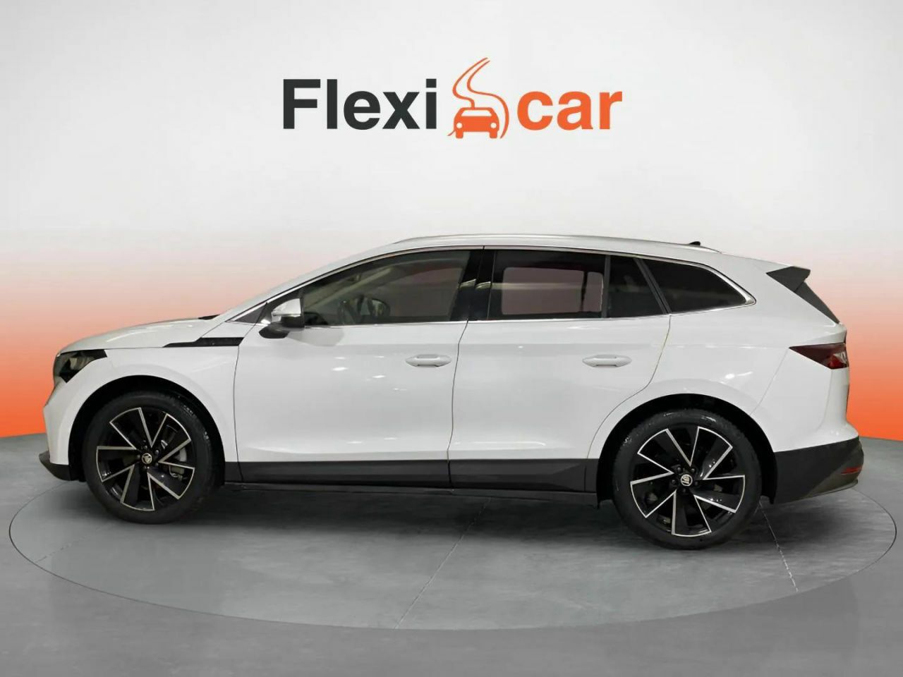 skoda enyaq iv 2021 / foto grande (3)