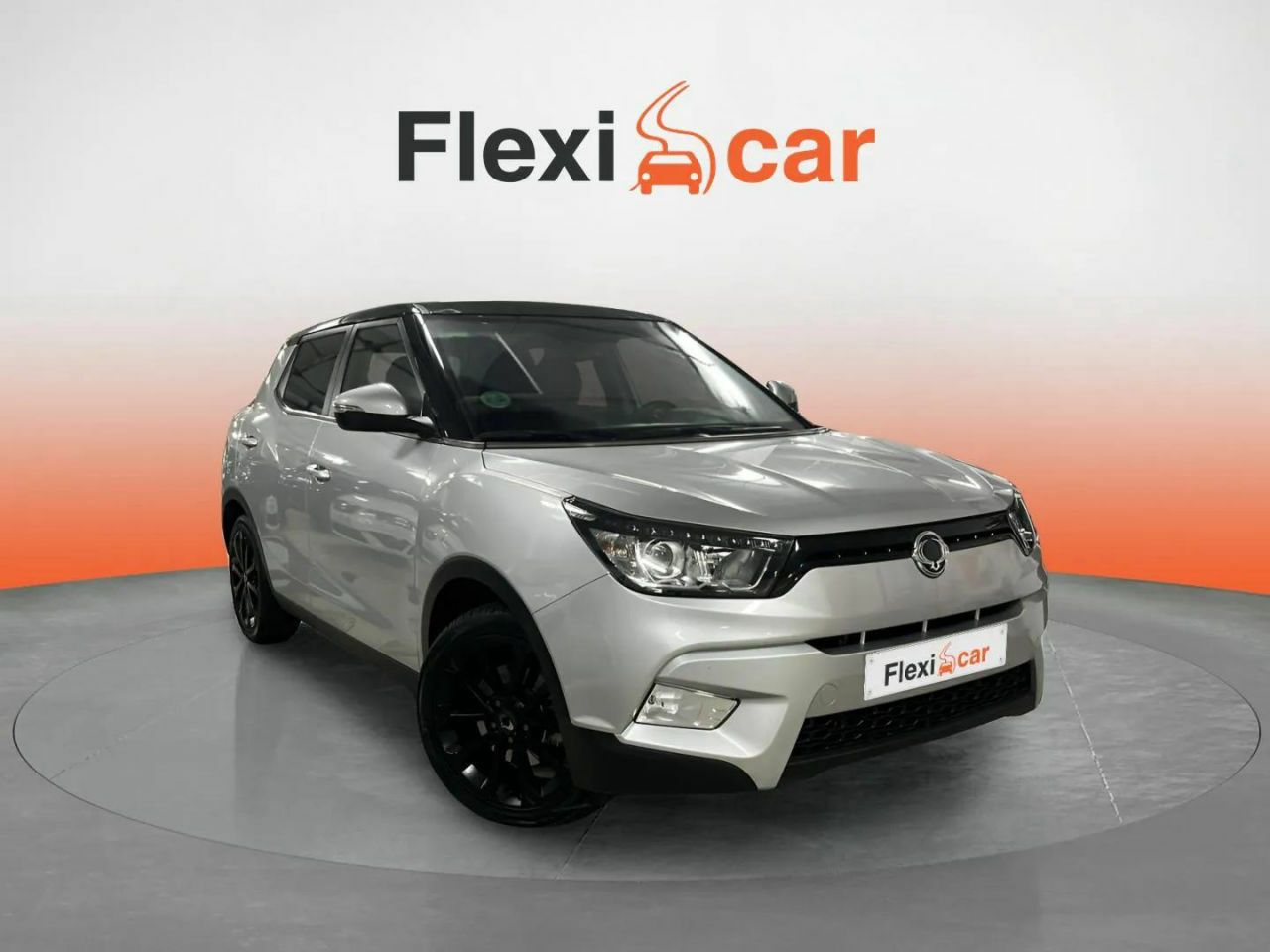 Ssangyong tivoli grand  de segunda mano - ssangyong tivoli 2016 /