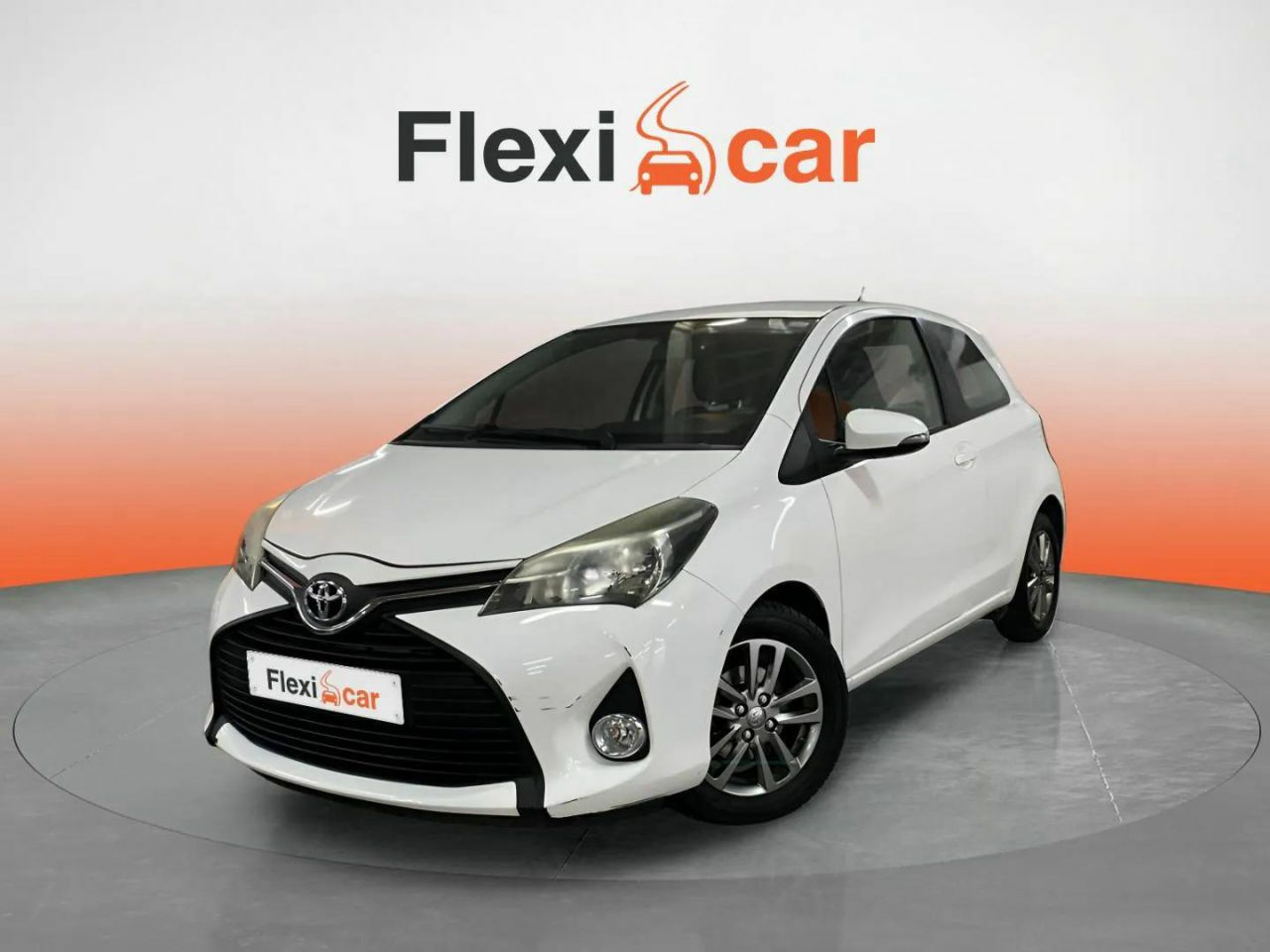 toyota yaris 2015 / foto grande (2)