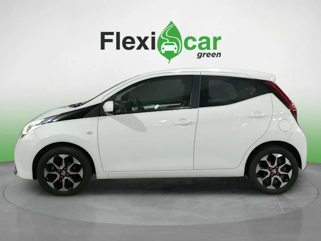 toyota aygo 2018 / foto grande (3)