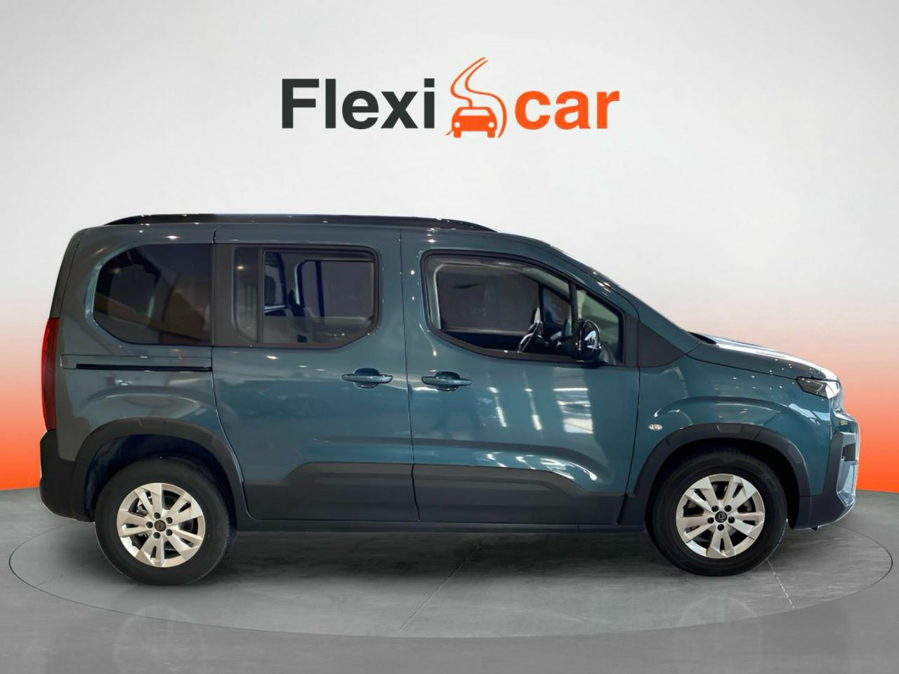peugeot rifter 2024 / foto grande (3)