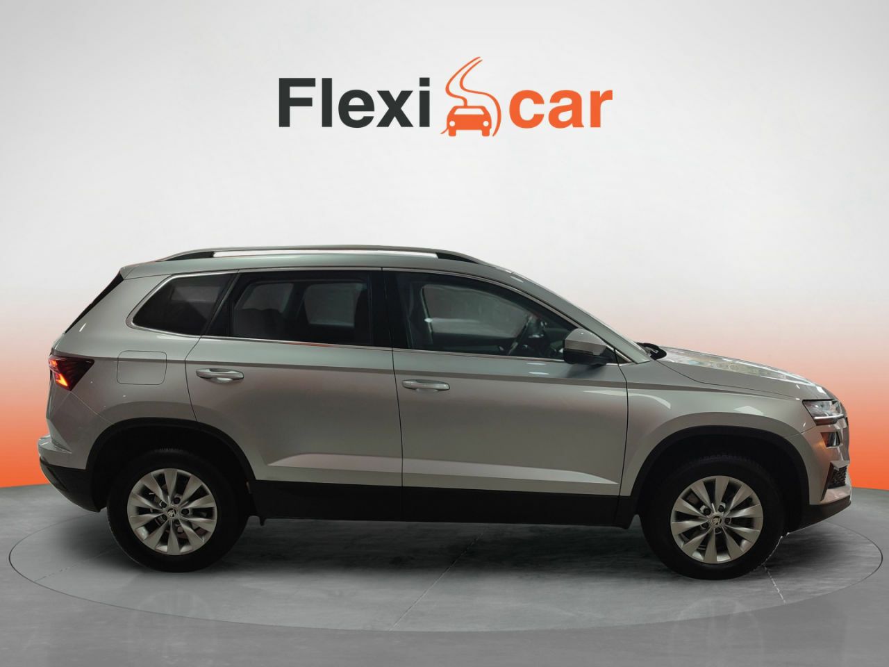 skoda karoq 2023 / foto grande (2)