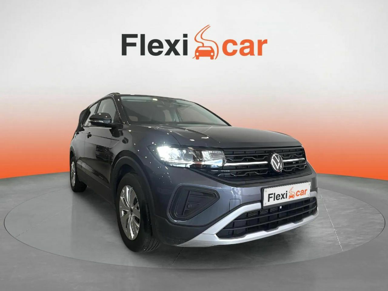 Volkswagen tcross 2024  de segunda mano - volkswagen t-cross 2024 /