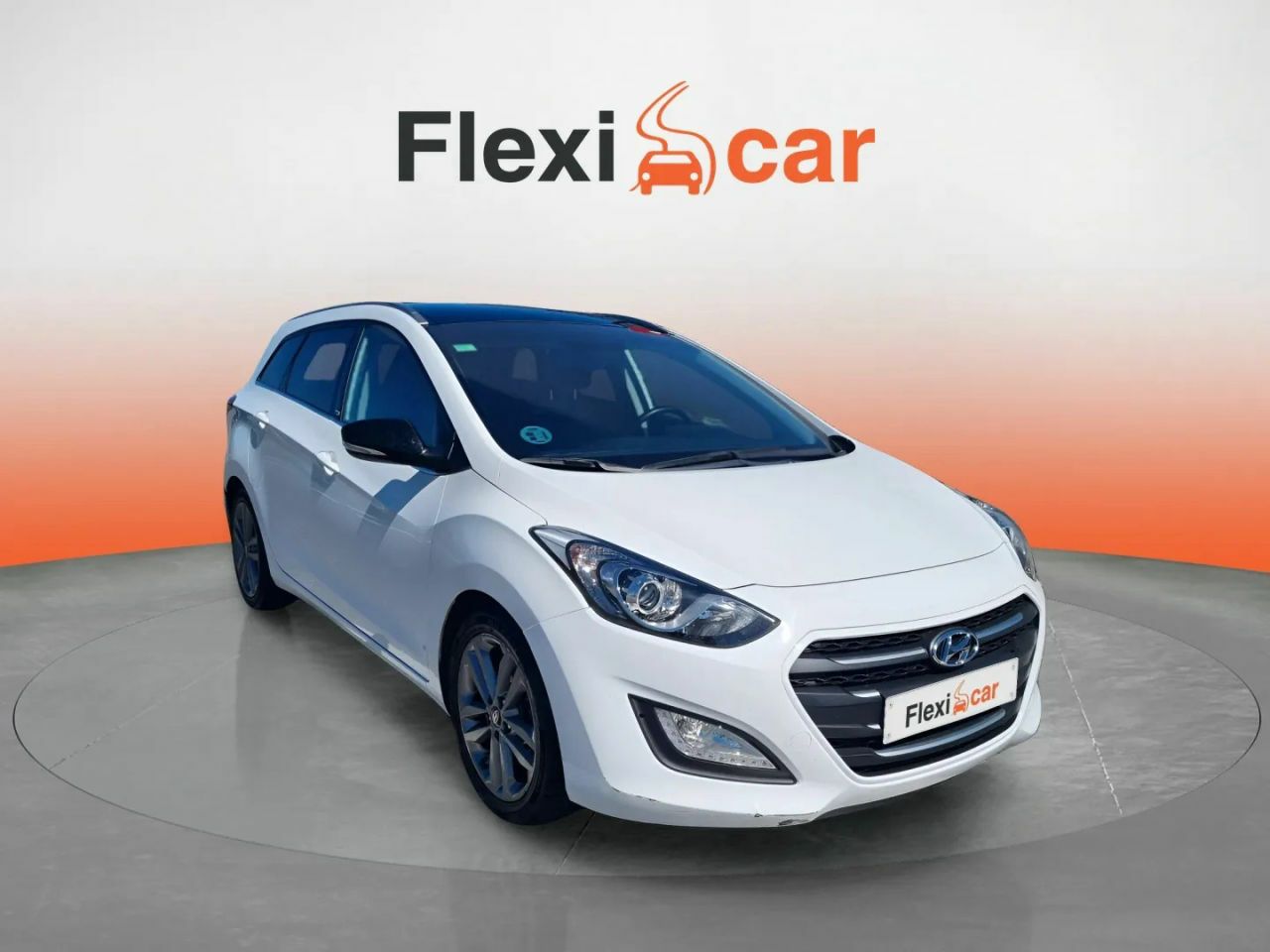Hyundai i30 15 dpi 110cv  de segunda mano - hyundai i30 2015 /