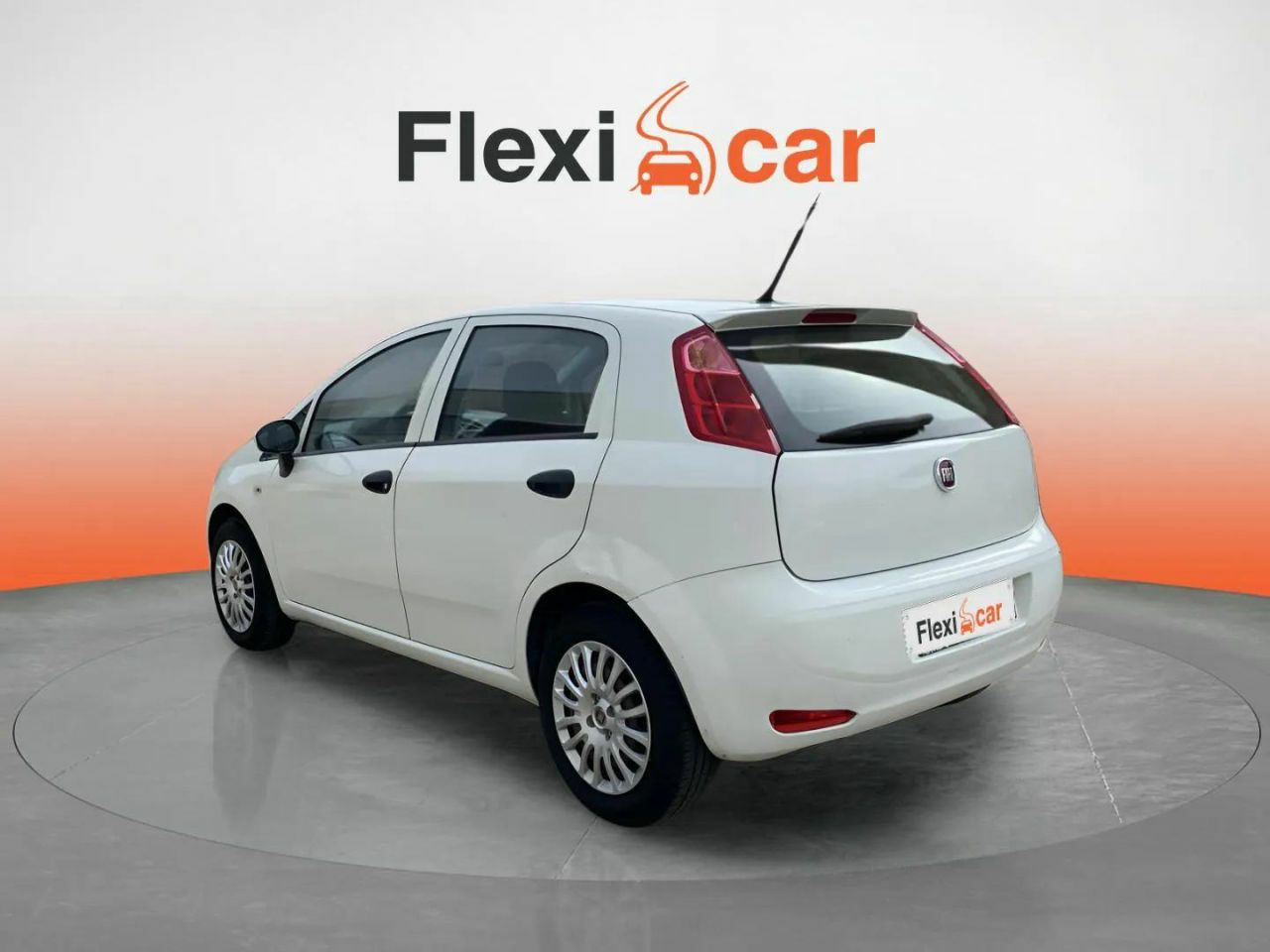 fiat punto 2016 / foto grande (3)