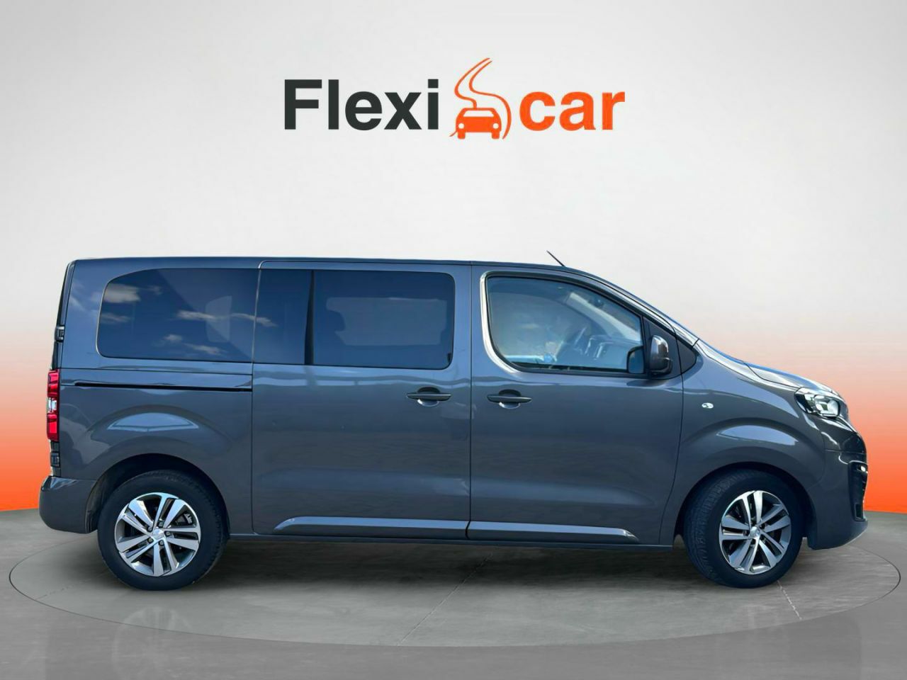 peugeot traveller 2020 / foto grande (3)