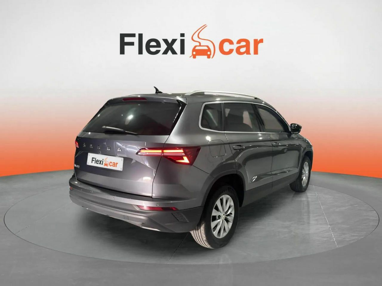 skoda karoq 2023 / foto grande (3)