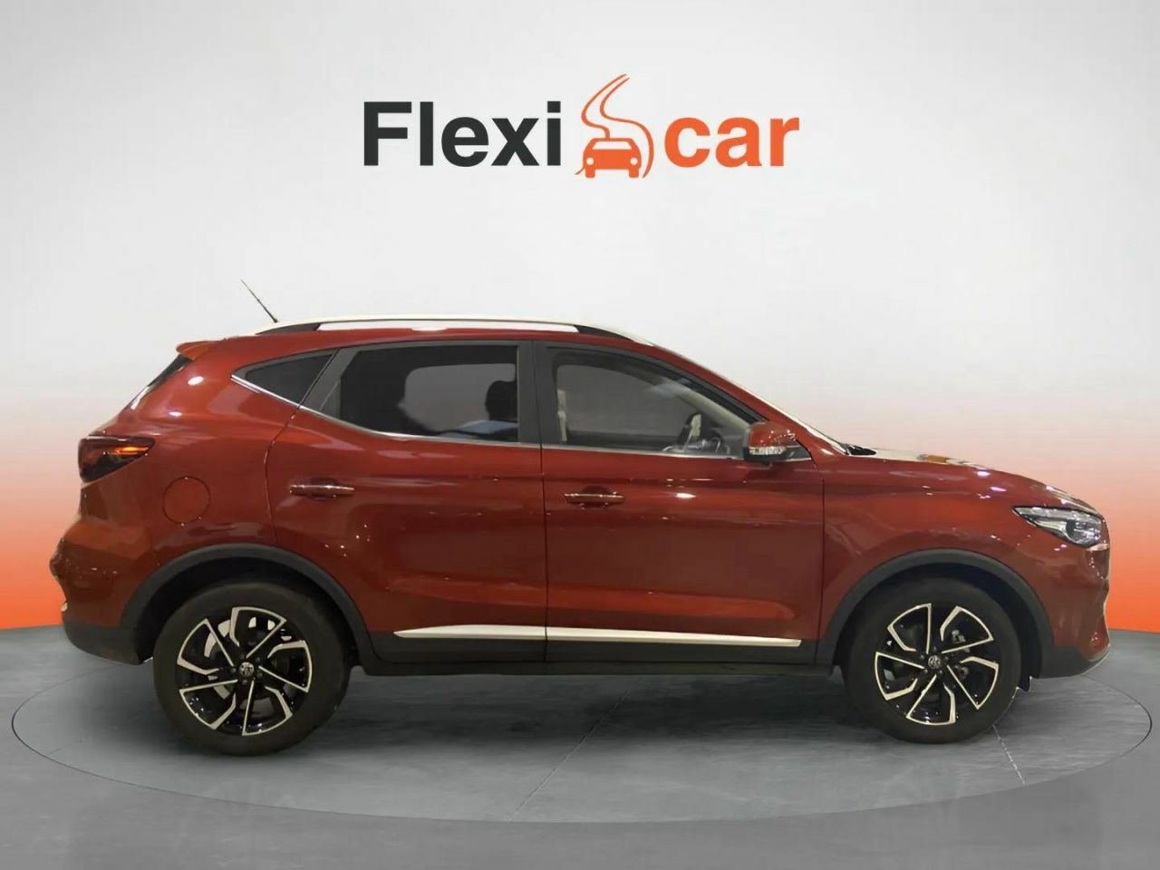 mg zs 2023 / foto grande (2)