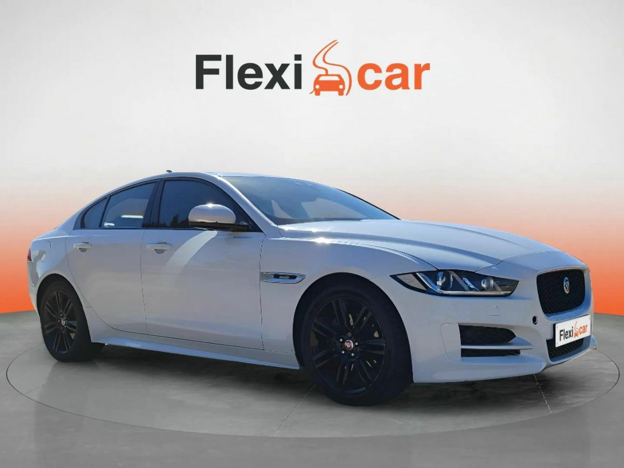 Jaguar xj12 4 puertas  de segunda mano - jaguar xe 2015 /