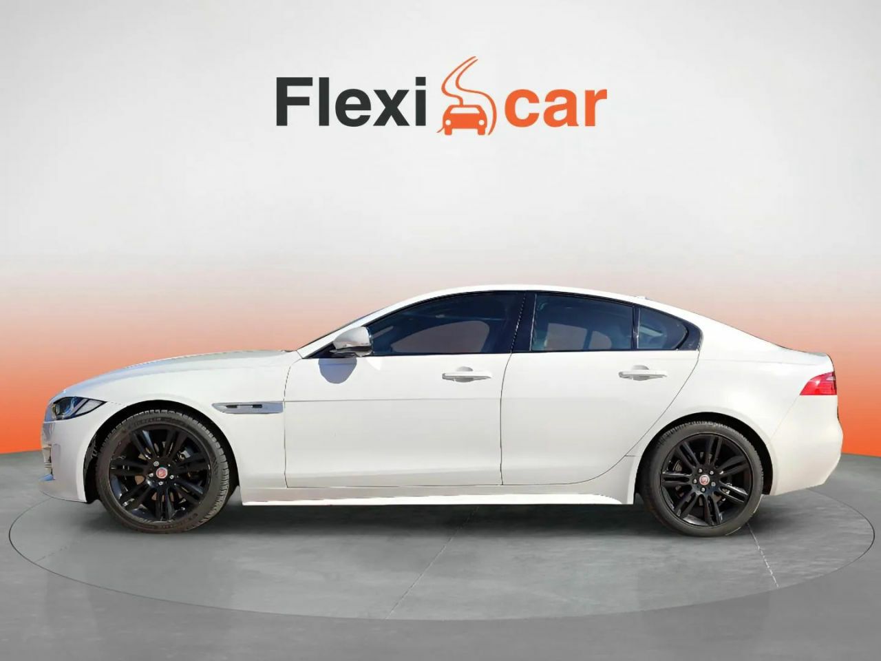 jaguar xe 2015 / foto grande (3)