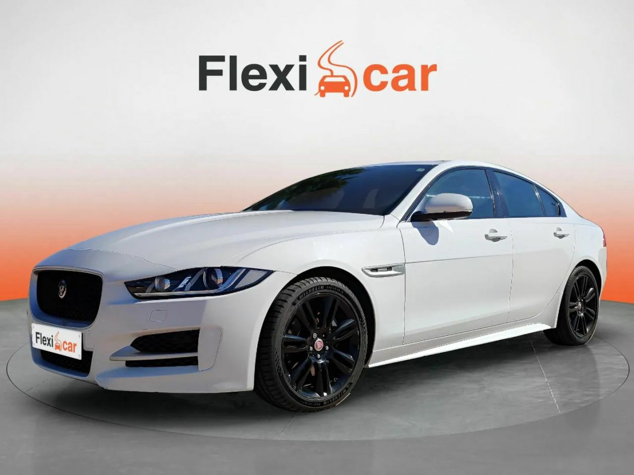 jaguar xe 2015 / foto grande (2)
