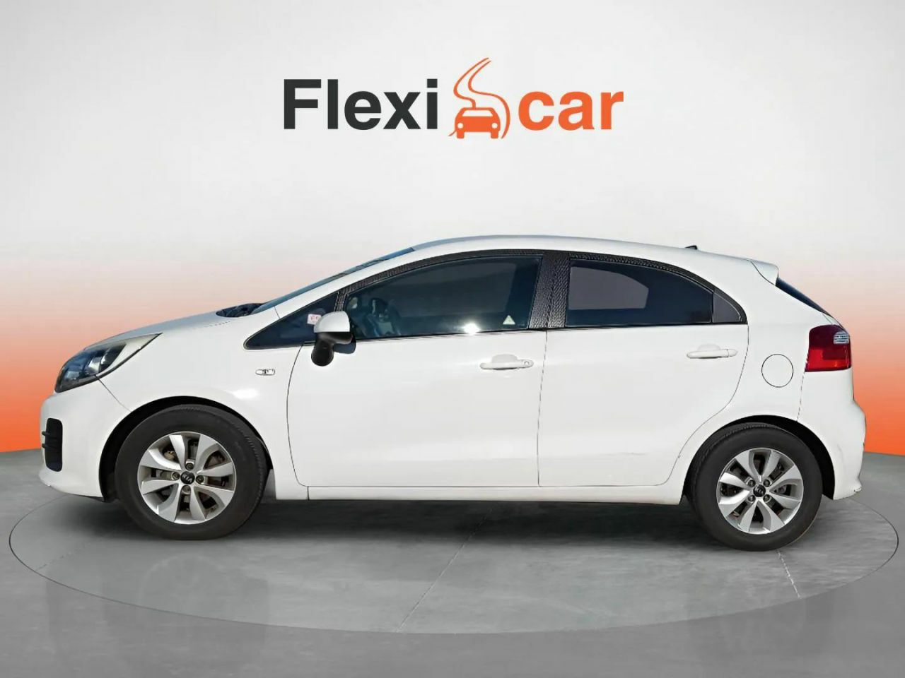 kia rio 2017 / foto grande (3)