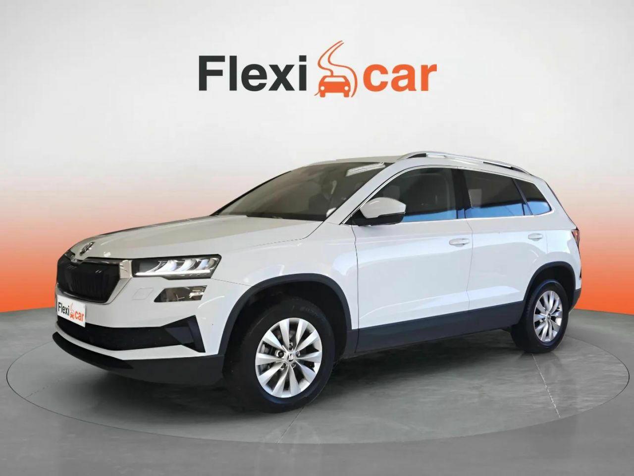 skoda karoq 2023 / foto grande (3)