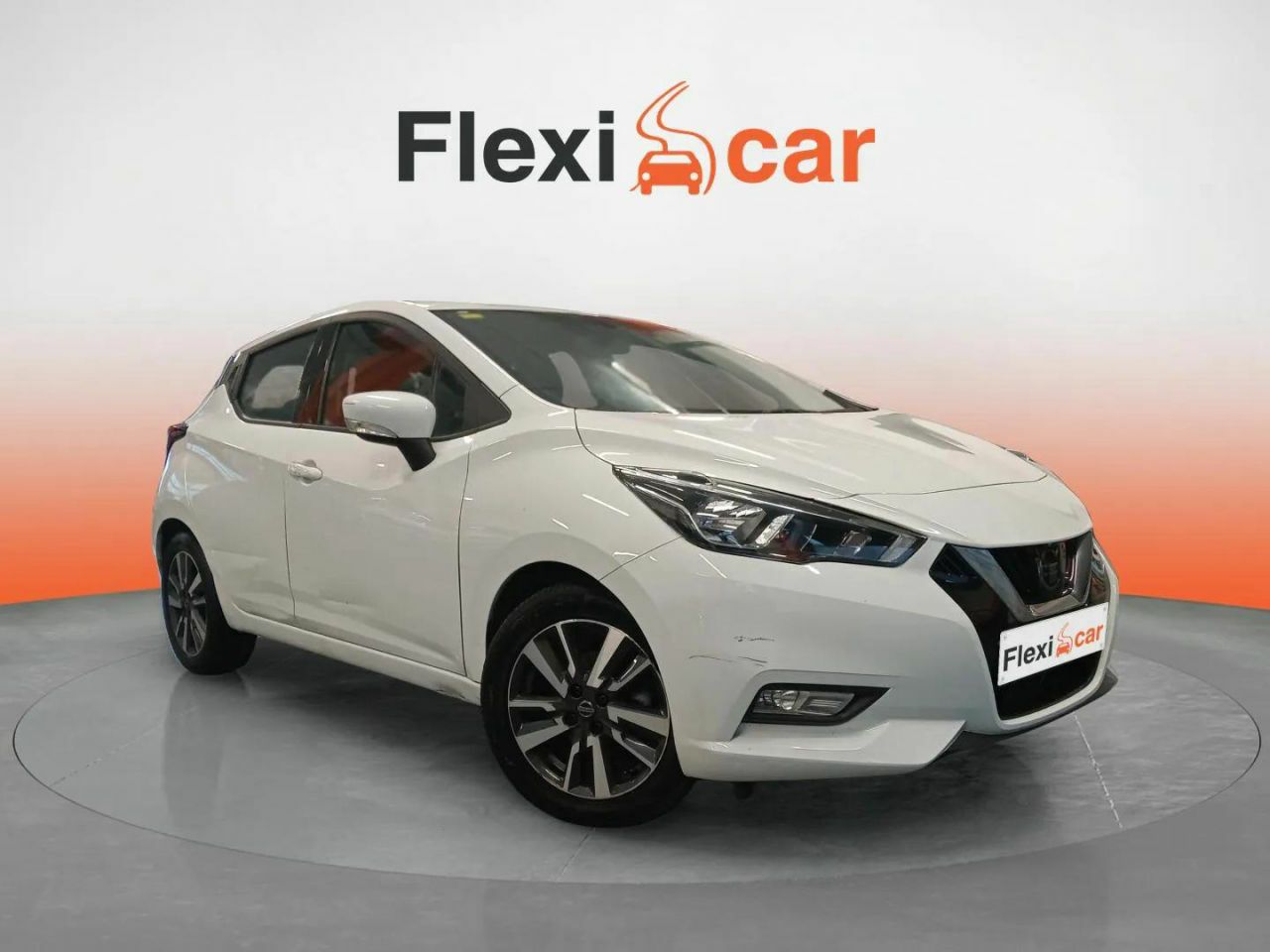 Nissan qashqai blanco 5 plazas  de segunda mano - nissan micra 2018 /