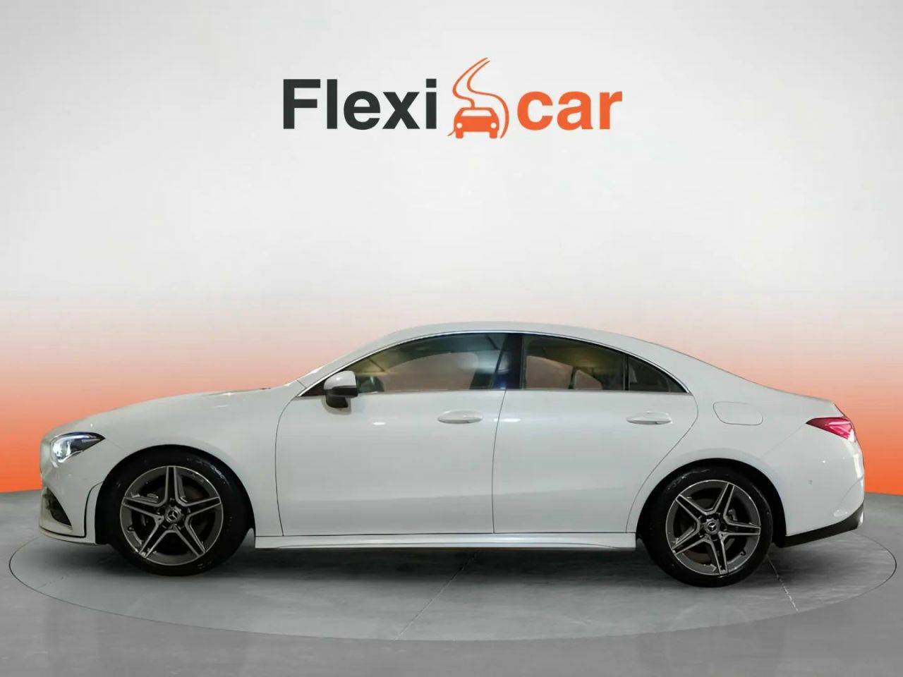 mercedes cla 2021 / foto grande (3)