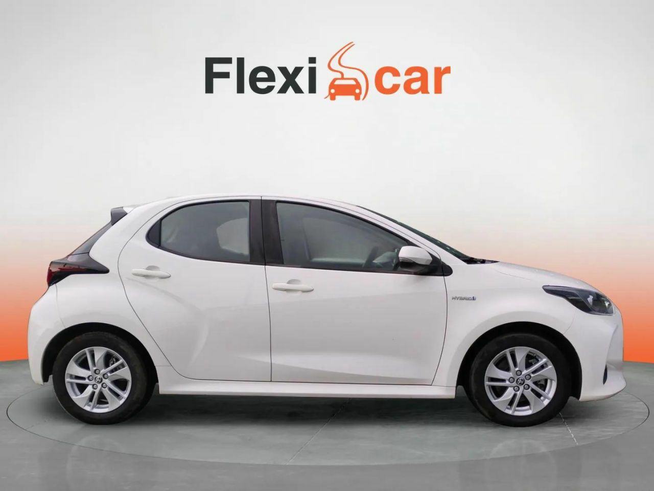 toyota yaris 2021 / foto grande (3)