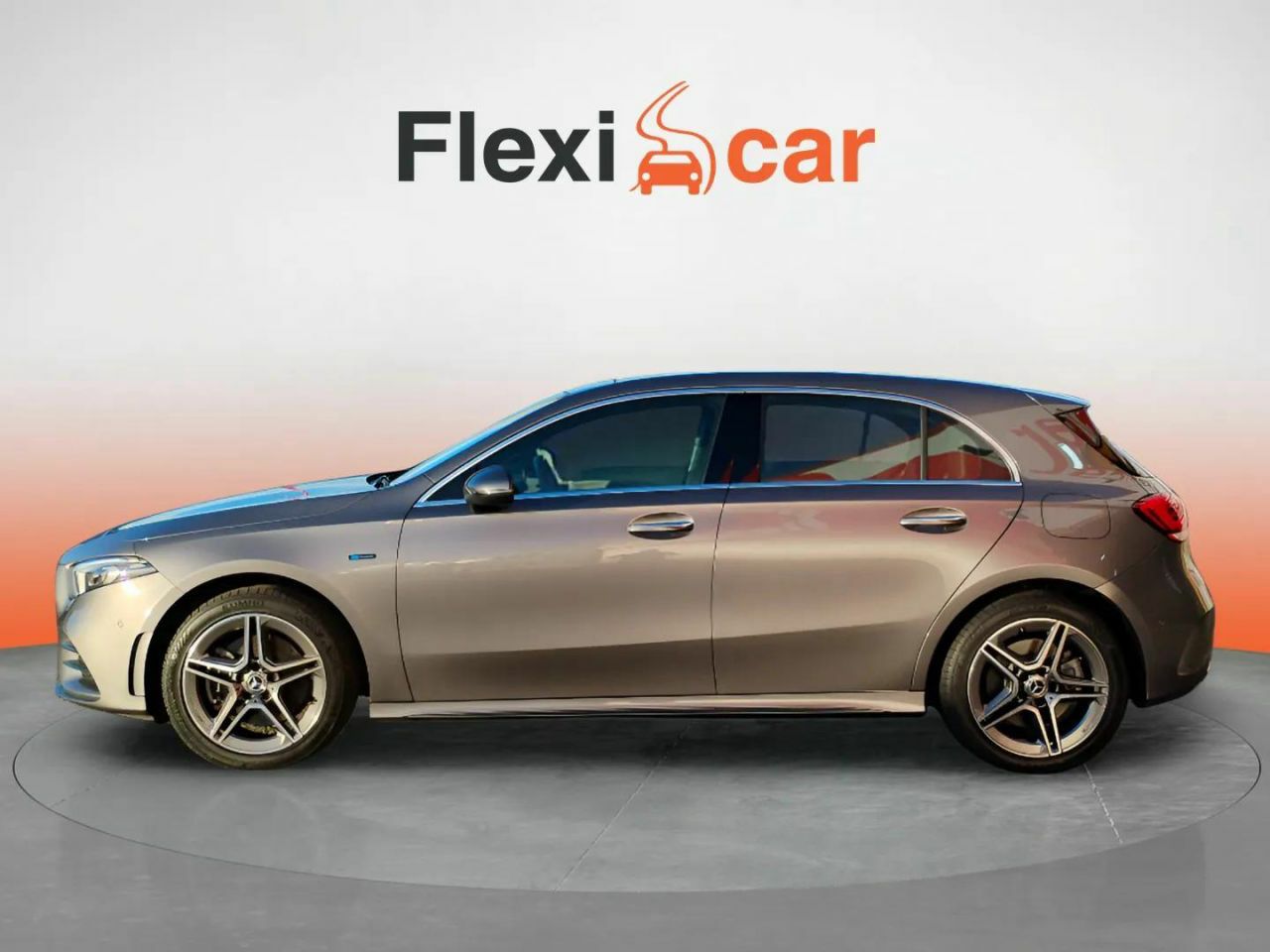 mercedes clase a 2021 / foto grande (3)