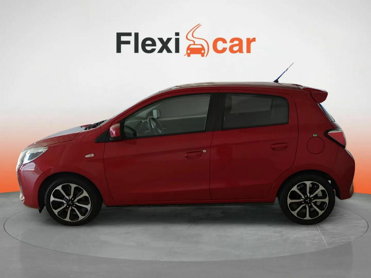 mitsubishi space star 2021 / foto grande (3)