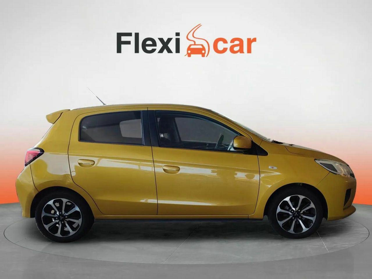 mitsubishi space star 2022 / foto grande (3)