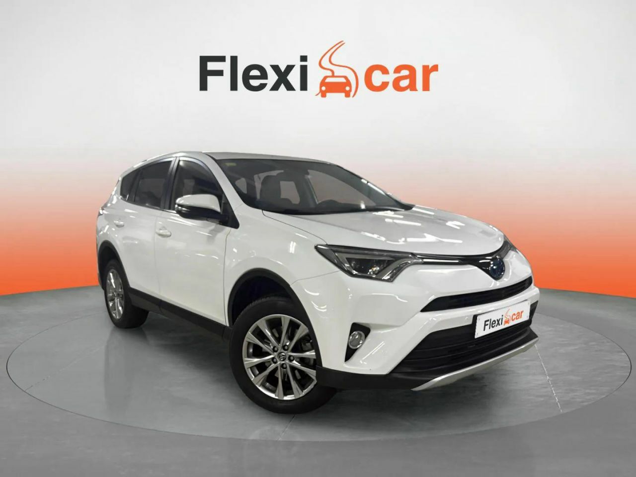 Toyota yaris hibrido  de segunda mano - toyota rav4 2018 /