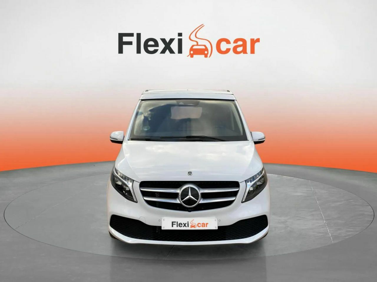 mercedes clase v 2023 / foto grande (2)