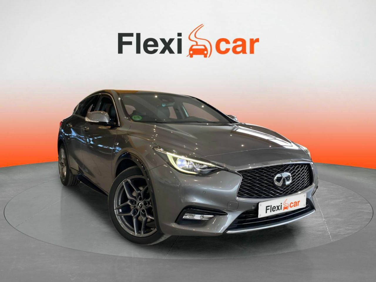 Foto infiniti q30 2016 /