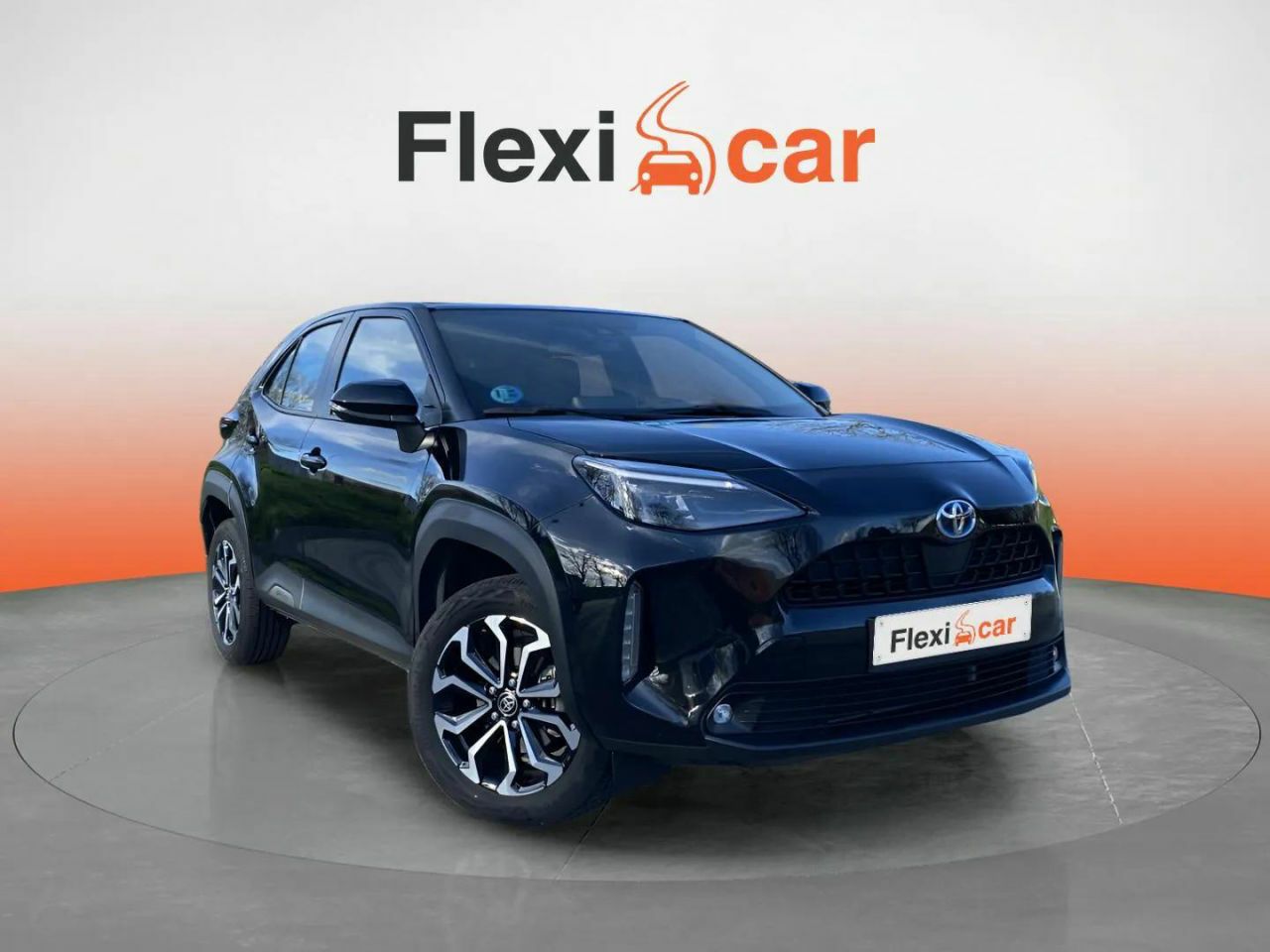 Toyota yaris con bluetooth  de segunda mano - toyota yaris cross 2023 /