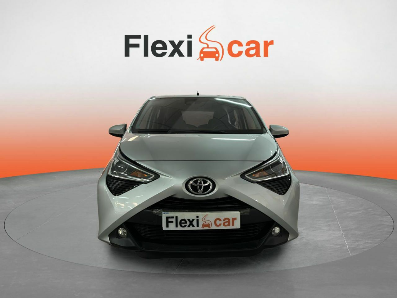 toyota aygo 2021 / foto grande (2)