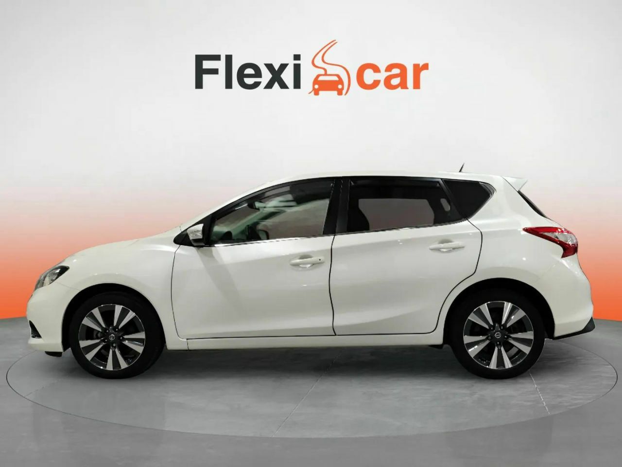 nissan pulsar 2018 / foto grande (3)
