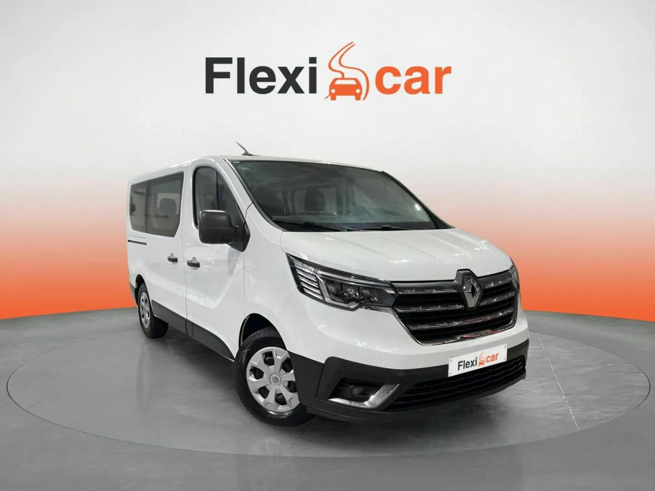 Renault kangoo precio  de segunda mano - renault trafic 2022 /