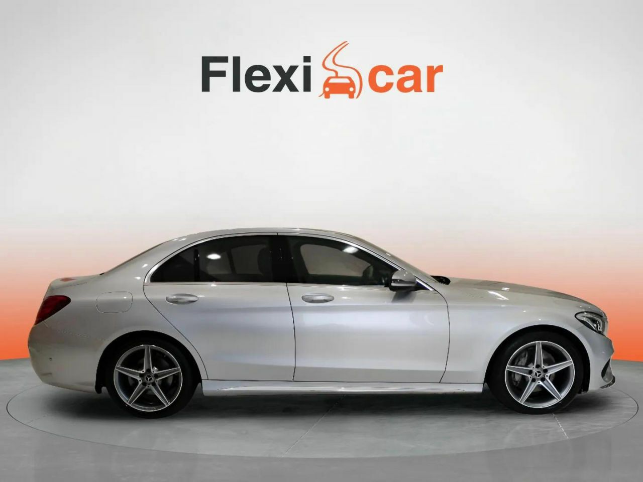 mercedes clase c 2018 / foto grande (3)