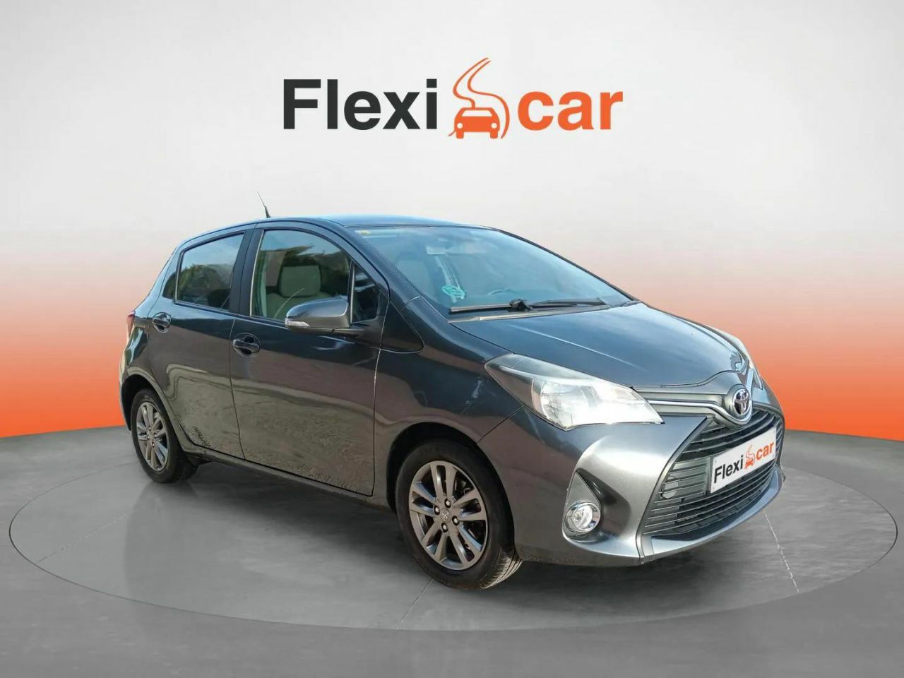 Toyota yaris con bluetooth  de segunda mano - toyota yaris 2016 /