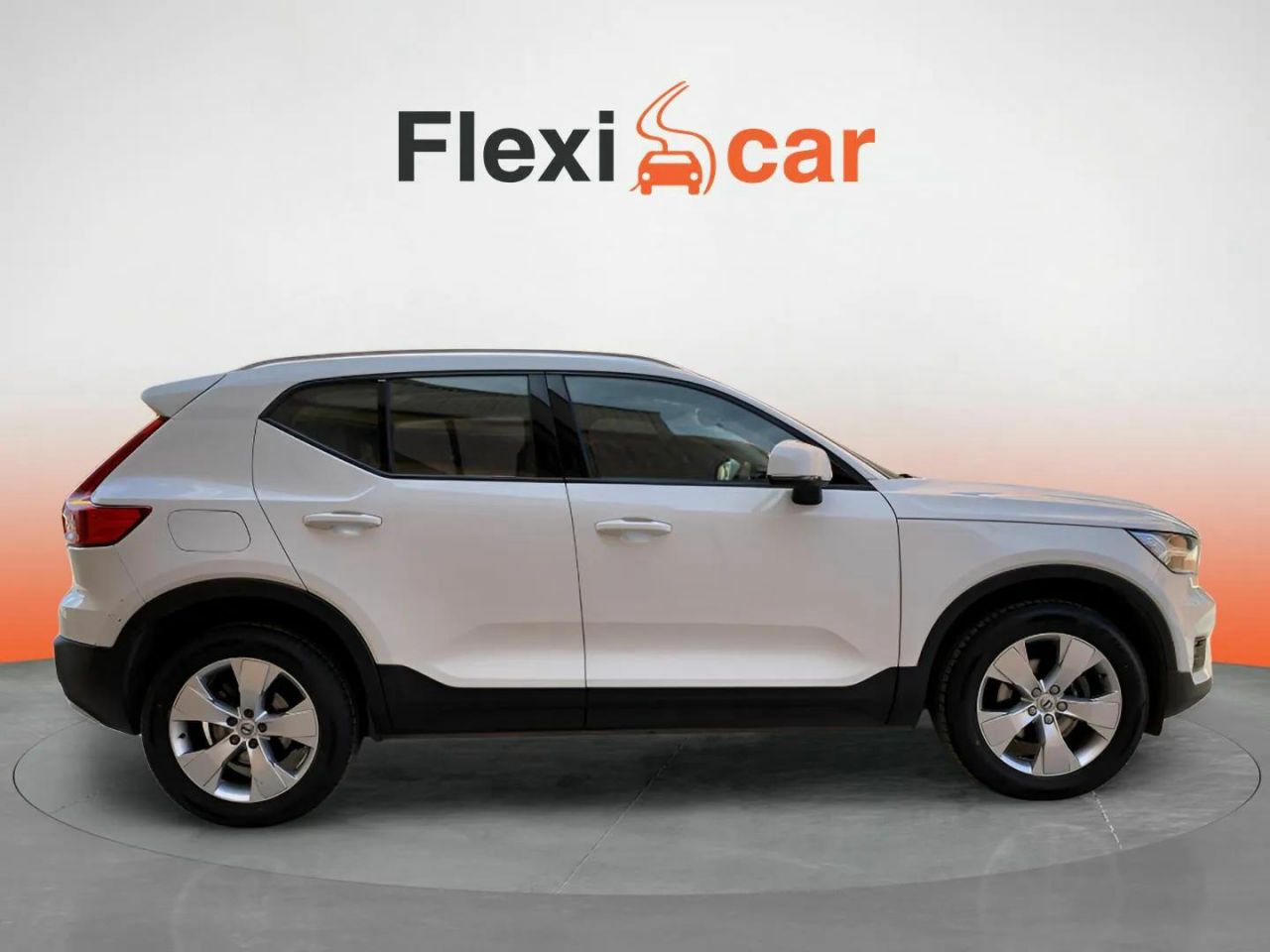 volvo xc40 2021 / foto grande (3)