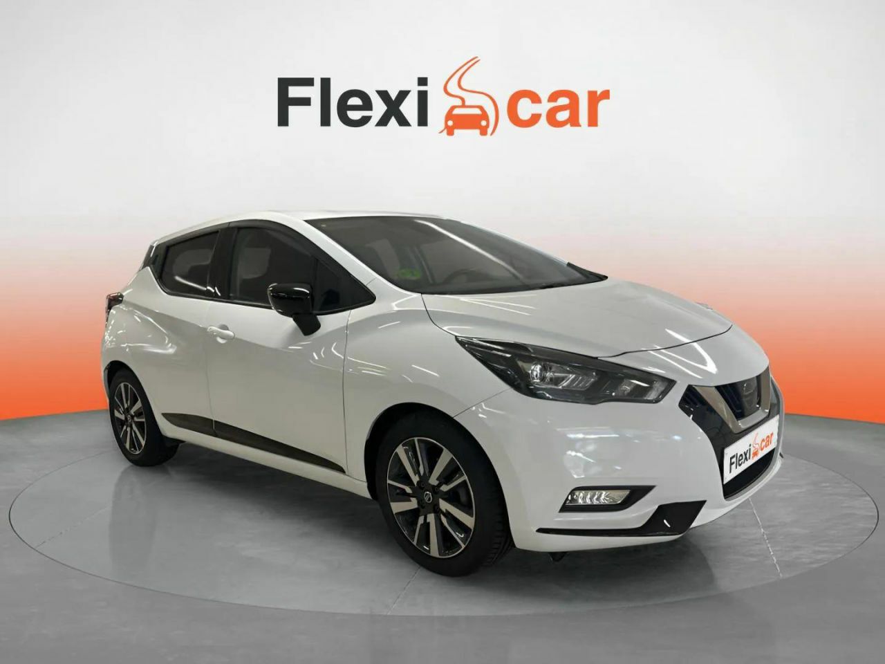 Nissan qashqai blanco 5 plazas  de segunda mano - nissan micra 2021 /
