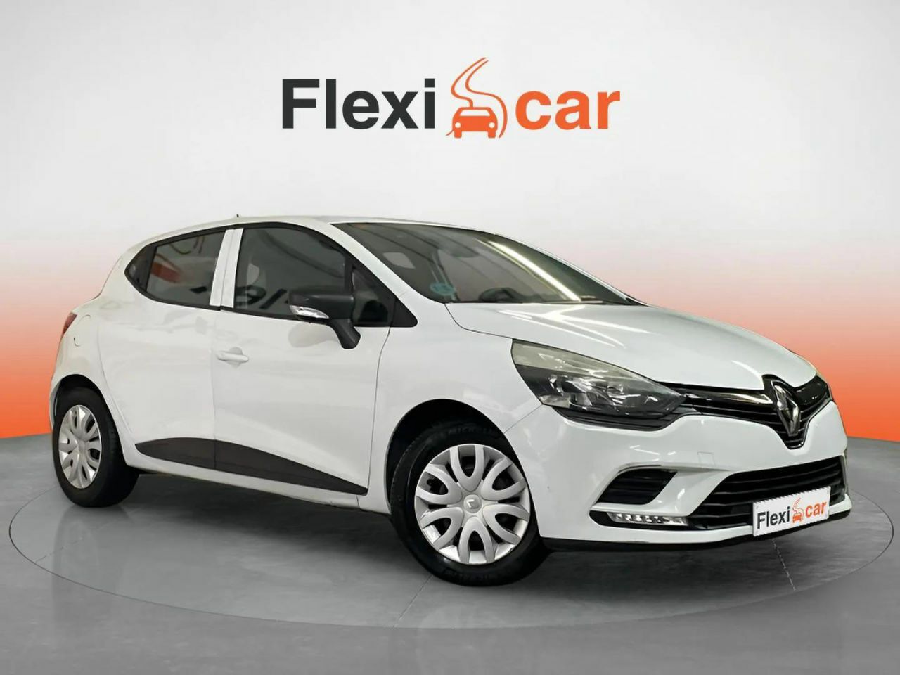 Renault captur blanco  de segunda mano - renault clio 2017 /