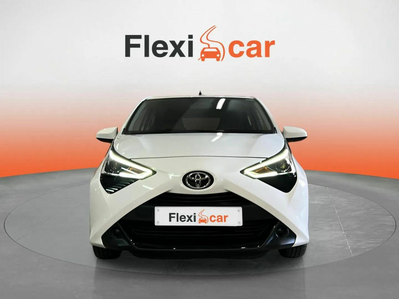 toyota aygo 2021 / foto grande (2)